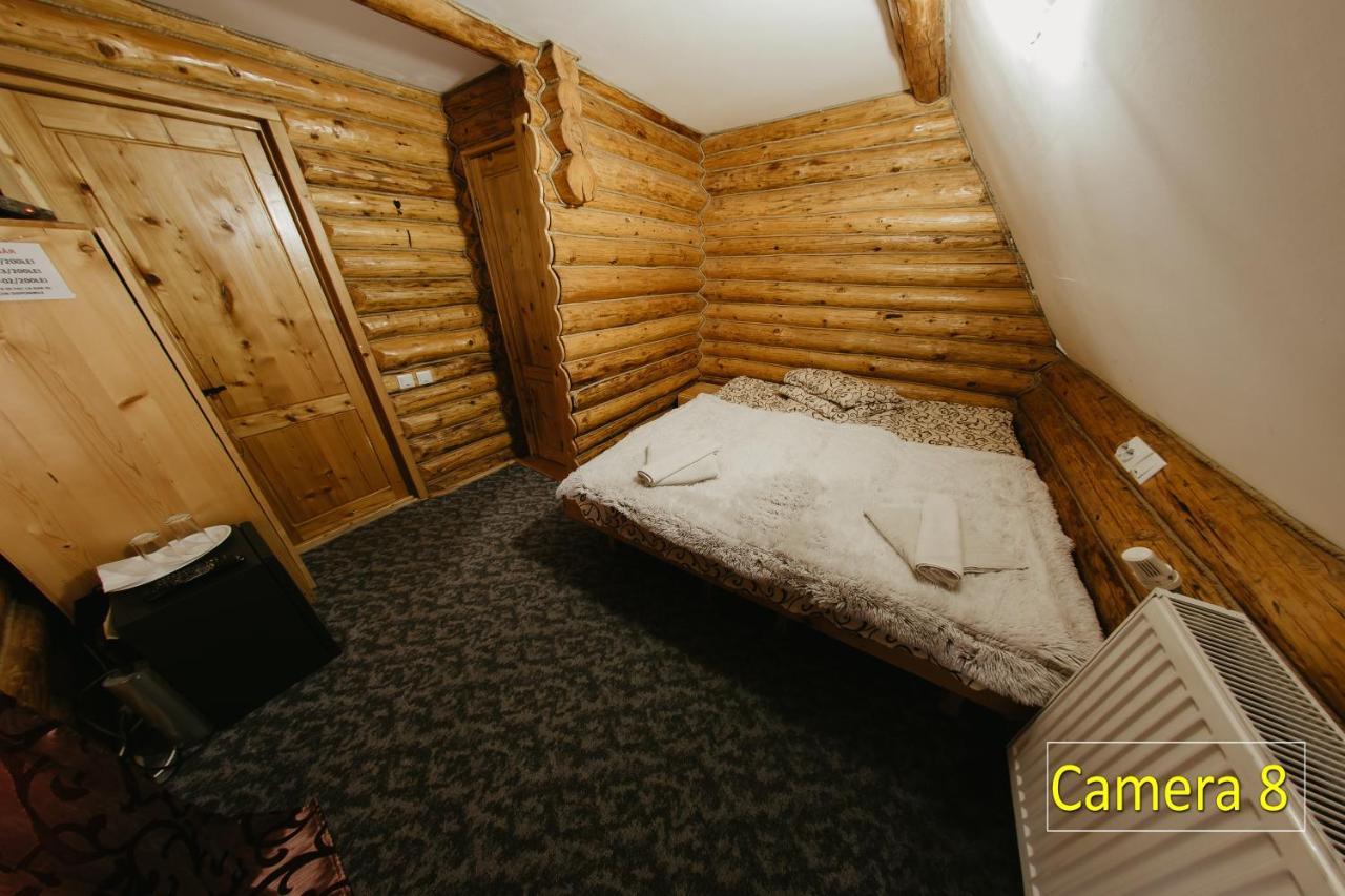 Pensiunea La Sishe Valea Putnei Exterior foto